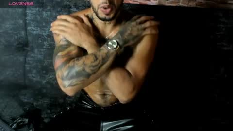 seth_0wner online show from June 4, 2:28 am