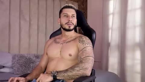 HEY IM SETH online show from January 30, 5:17 pm