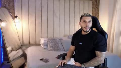 HEY IM SETH online show from January 31, 8:01 pm