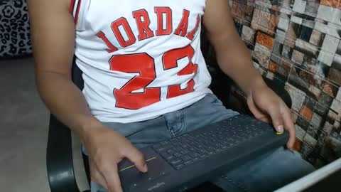 arnold online show from November 6, 2:25 am