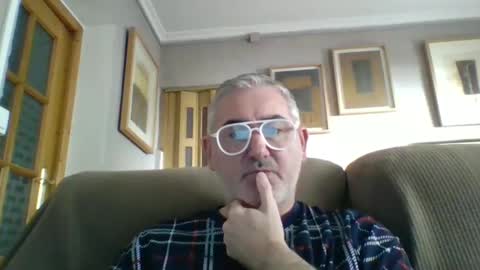 Antonio online show from January 7, 1:10 pm