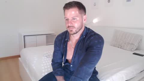 sexyandmarried online show from December 6, 11:11 am