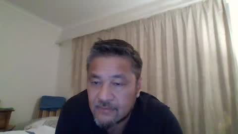 Dee online show from February 13, 8:59 am