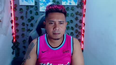 Jonas Cum BARBER IN TRAINING online show from January 4, 4:44 am