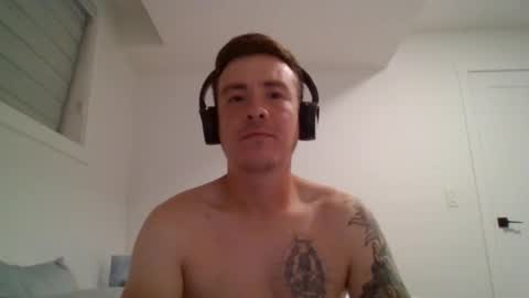 sexylatino4 online show from October 8, 5:01 am