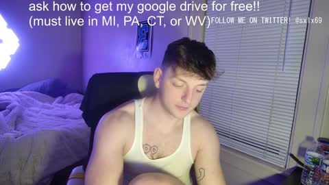 Snapshot of sexylax69 chatting on February 26, 1:32 am sexylax69 online show from February 26, 1:32 am