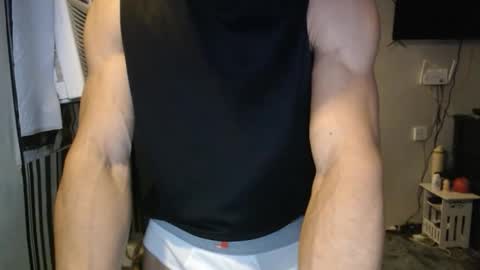 sexystrongcum online show from February 26, 4:47 am