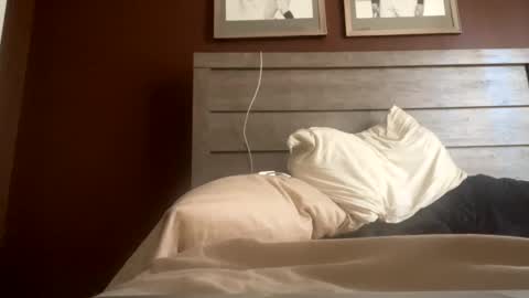 ShaneConn online show from January 8, 7:13 pm