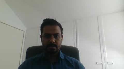 sharmamanxyz online show from September 19, 10:26 am