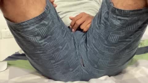 Shashii online show from November 18, 3:49 pm