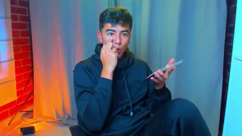 Shawn online show from January 7, 11:37 am