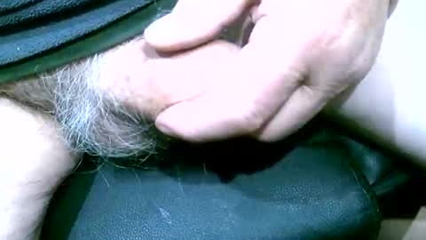 shootertog online show from December 15, 11:29 am