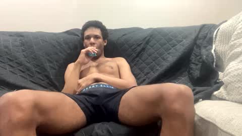 Snapshot of shoseries chatting on December 22, 3:44 am shoseries online show from December 22, 3:44 am