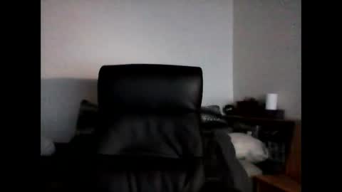 shyboyhugecum2020 online show from January 24, 4:37 am