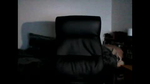 shyboyhugecum2020 online show from December 3, 4:35 am