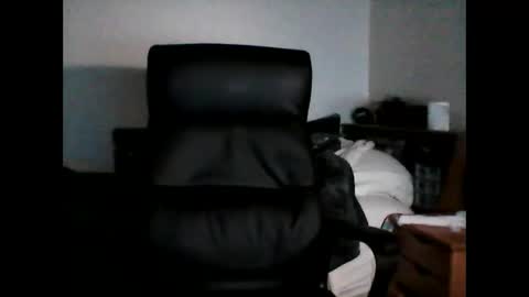 shyboyhugecum2020 online show from February 4, 4:59 am