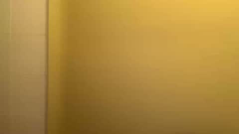 ShyButtWannaTry online show from July 13, 5:42 am