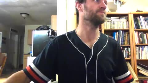 Snapshot of shyguy9387 chatting on January 19, 4:33 am shyguy9387 online show from January 19, 4:33 am