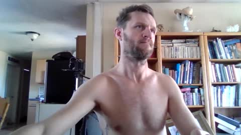 Snapshot of shyguy9387 chatting on March 9, 4:00 pm shyguy9387 online show from March 9, 4:00 pm