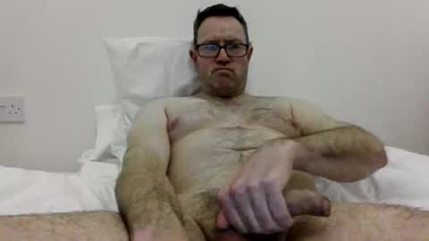 simeone1324 online show from February 4, 11:00 pm