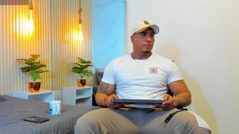 simeone_panda online show from December 22, 4:06 pm