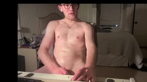 Snapshot of simguy21 chatting on September 25, 10:03 am Mason D online show from September 25, 10:03 am