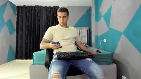 SIMON KELER online show from January 25, 7:18 pm