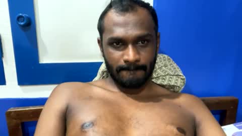 Snapshot of singletamilblackboy chatting on February 6, 6:24 pm singletamilblackboy online show from February 6, 6:24 pm