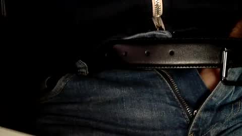 Snapshot of sinthesi chatting on January 26, 5:34 am Alex online show from January 26, 5:34 am