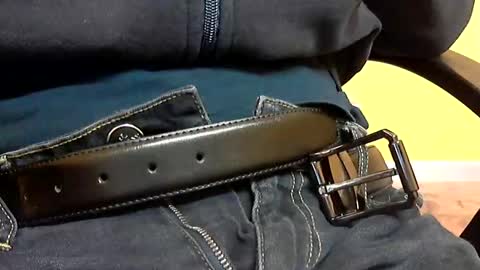 Snapshot of sinthesi chatting on December 26, 7:03 am Alex online show from December 26, 7:03 am