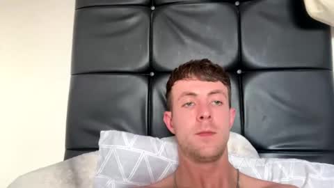 sixpackmac1 online show from February 28, 3:55 pm