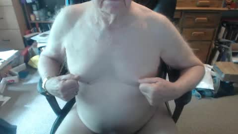 sjbottomboi online show from September 30, 9:18 pm