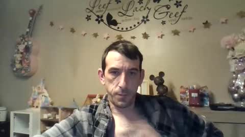 SkinnyBigCock2 online show from January 17, 7:33 am