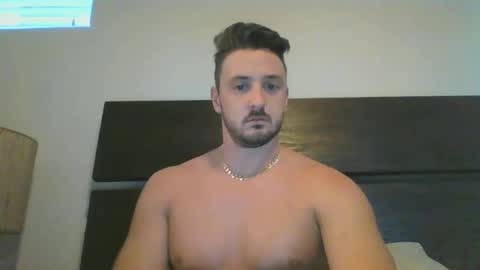 skinnyguylongdick1 online show from January 30, 12:39 am