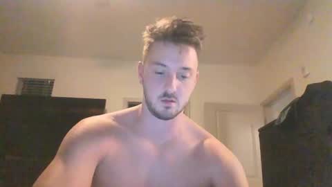 skinnyguylongdick1 online show from December 18, 2:10 am