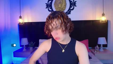 Angel online show from March 21, 8:02 pm