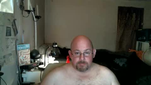 slavejim online show from May 3, 4:04 am
