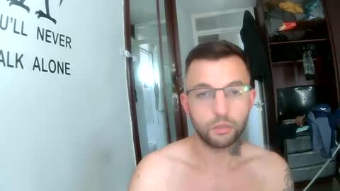 slim984 online show from August 8, 1:51 pm