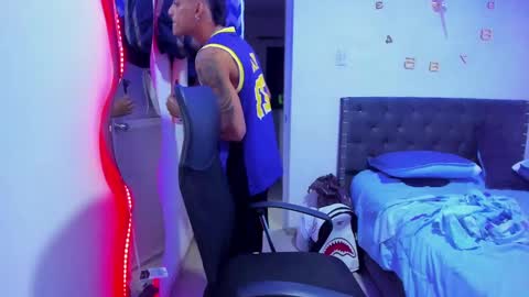 slim_master12 online show from January 25, 6:34 am