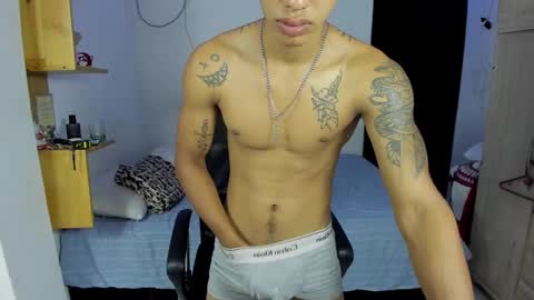 slim_master12 online show from January 10, 11:39 pm