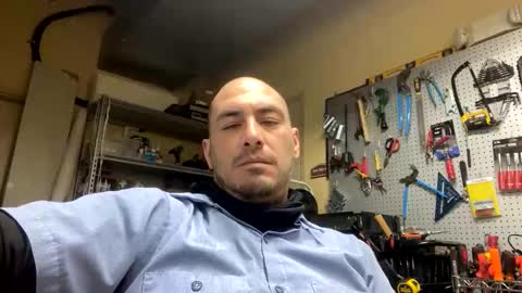 More more more online show from January 31, 8:18 pm