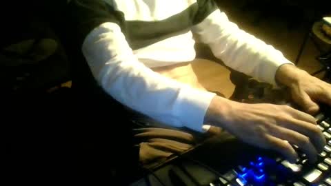 Slowpi online show from May 19, 11:44 pm