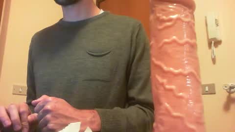 SluttySub online show from December 3, 5:55 pm