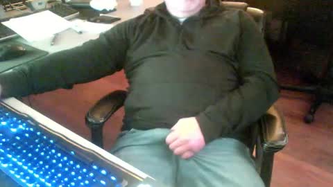 smly online show from November 5, 10:56 pm