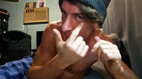 Snackyyyy online show from March 11, 1:45 am