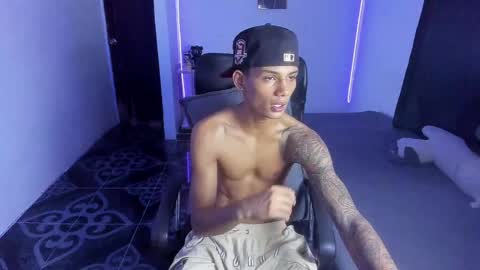 snak_master1 online show from June 2, 8:21 pm