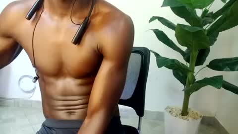 papi online show from February 3, 3:04 am