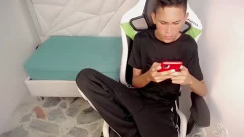 ESTEBAN online show from June 9, 4:58 am