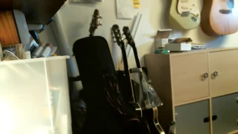 BruceWilly online show from September 22, 10:59 am