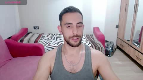 luis online show from February 20, 10:55 pm